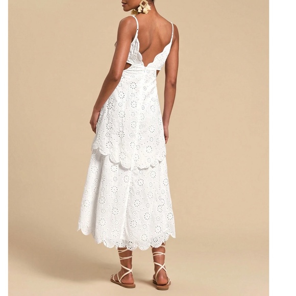 Boho White Floral Eyelet Plunging Neck Cut out Layered Maxi Dress - Picture 5 of 6